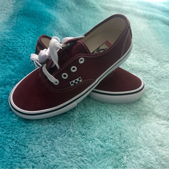 NEW Vans Skate Authentic Shoe Vulcanized, Impact Protection, Grip BURGUNDY MEN 6 - Picture 1 of 5